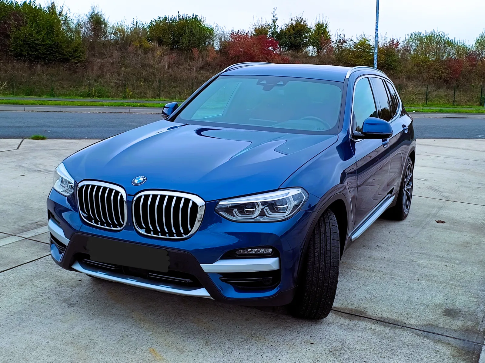 BMW X3   Individual „Merino“ Vollleder/ 360° Kamera